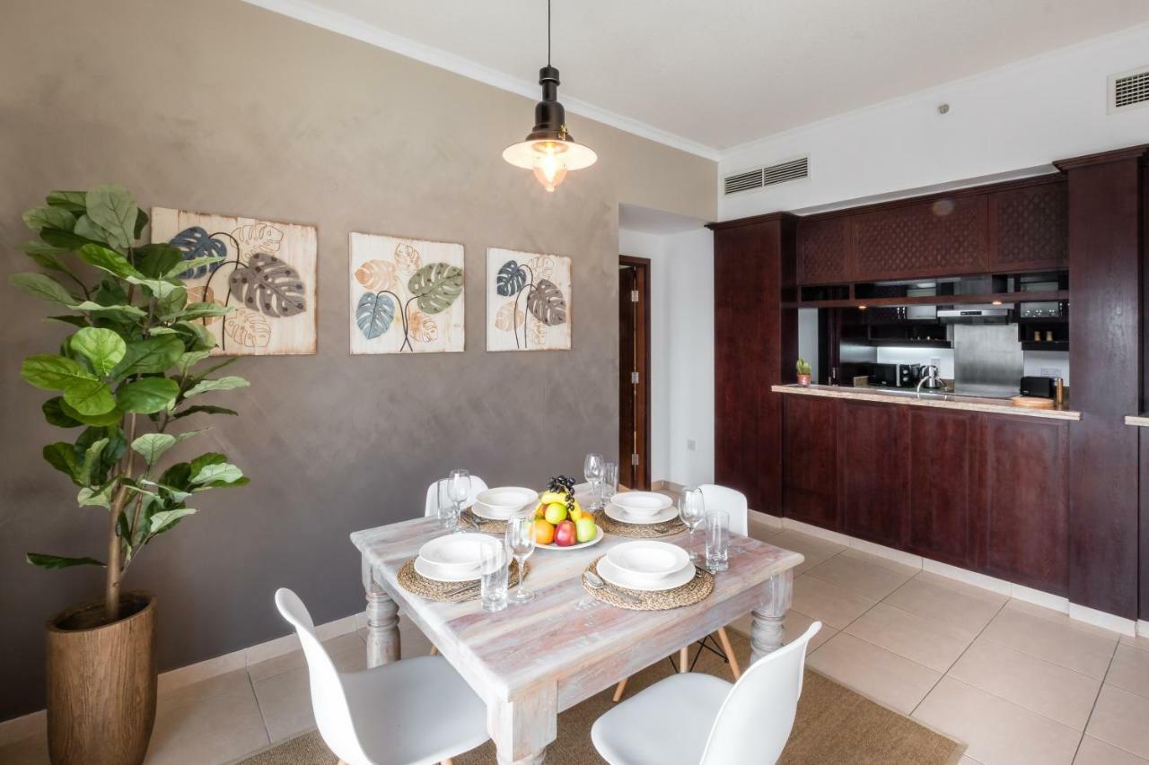 Maison Privee - Exclusive Apt With Burj Khalifa Next Door Dubai Exterior photo